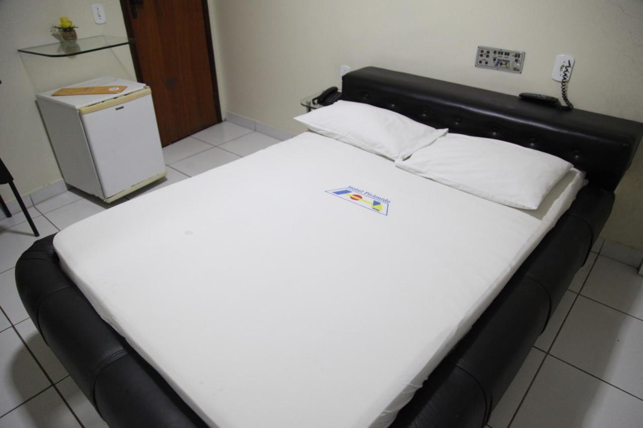 סלבאדור Hotel Piramide Rodoviaria מראה חיצוני תמונה